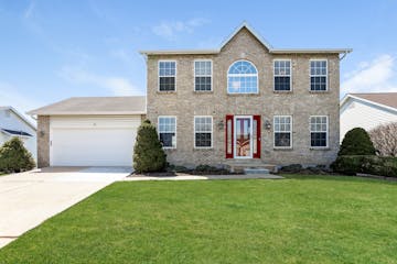 40 Bay Hill Dr St. Peters, MO 63366